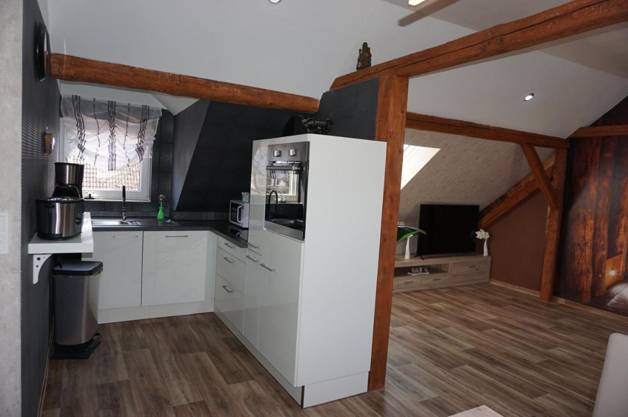 Aussergewoehnliche Dachgeschosswohnung Königslutter am Elm Esterno foto
